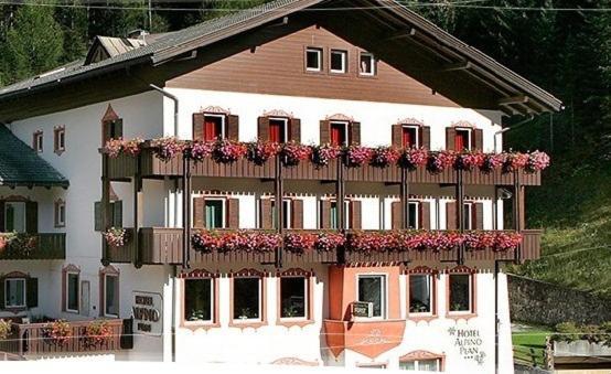 Hotel Alpino Plan Selva di Val Gardena Ngoại thất bức ảnh